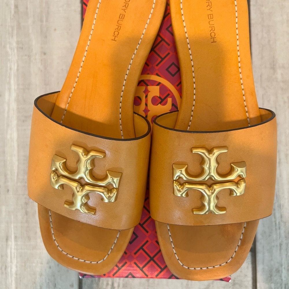 Tory Burch Eleanor Bourbon Leather Slide. - Picture 2 of 6
